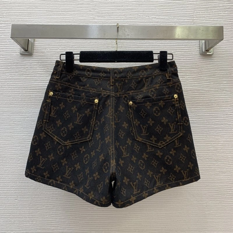 Louis Vuitton Short Suits Breathable 130631