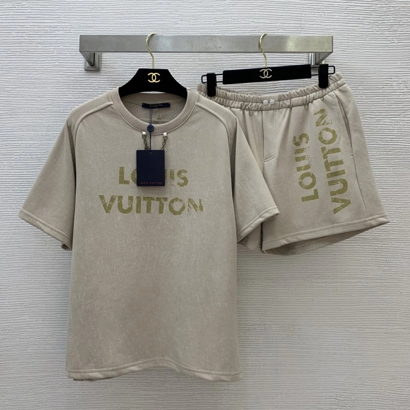Louis Vuitton Short Suits GoodFit 130624