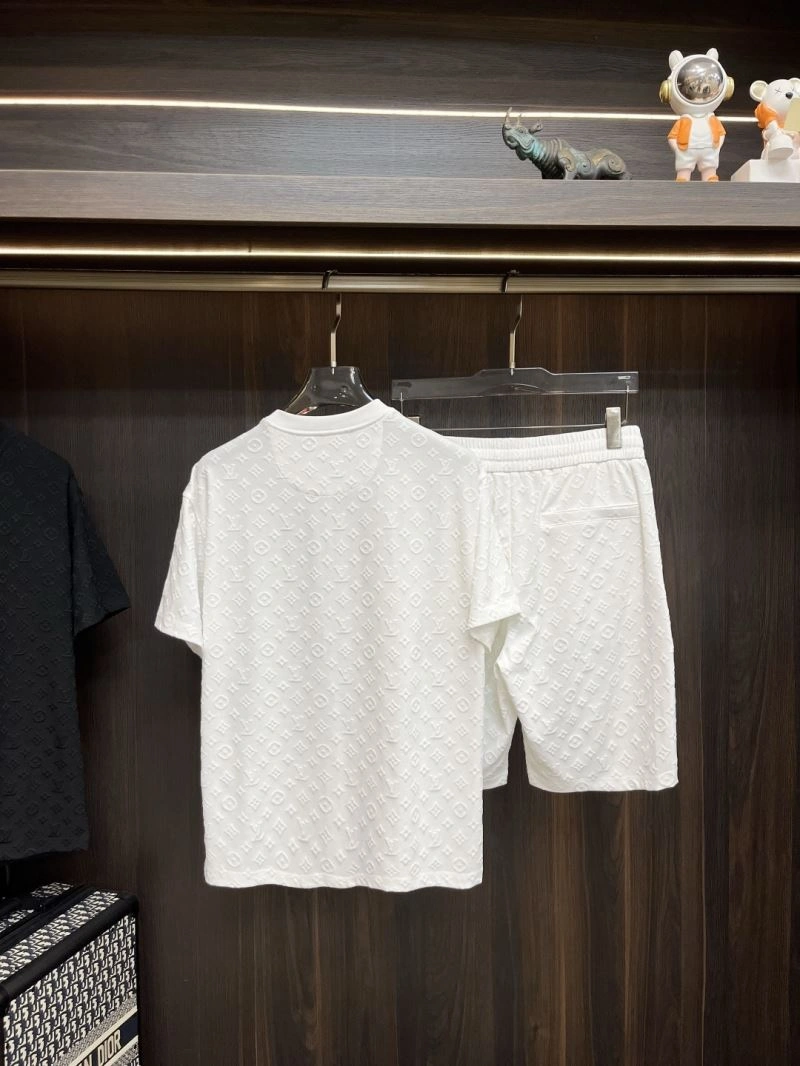Stretchable Louis Vuitton Short Suits 135724