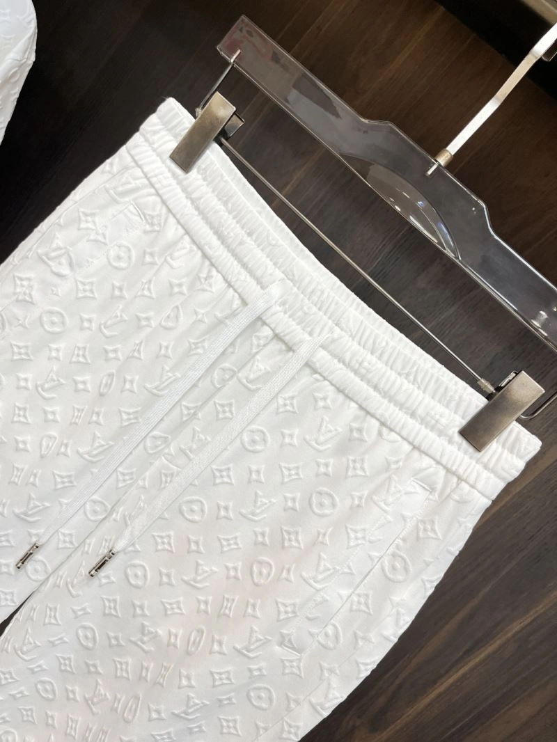Stretchable Louis Vuitton Short Suits 135724