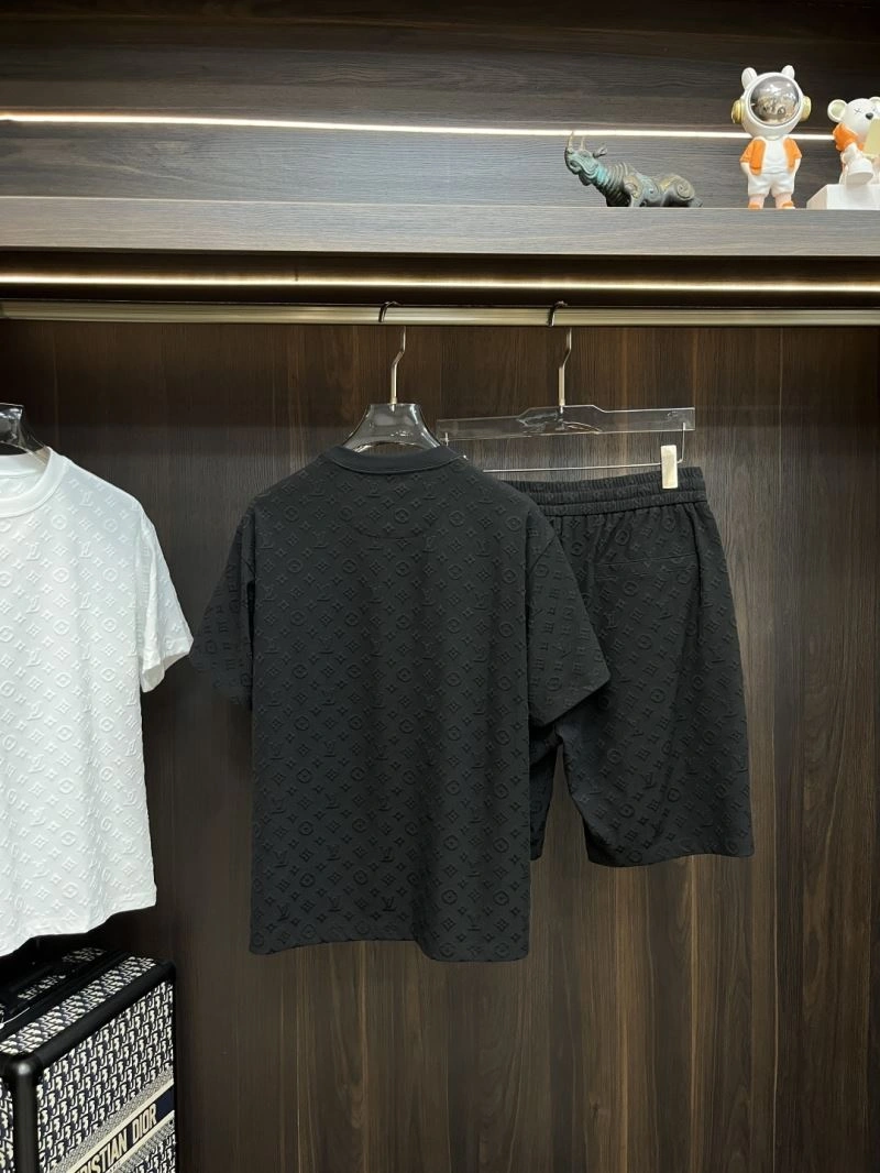 Trendy Louis Vuitton Short Suits 135738