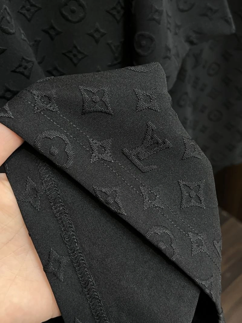 Trendy Louis Vuitton Short Suits 135738