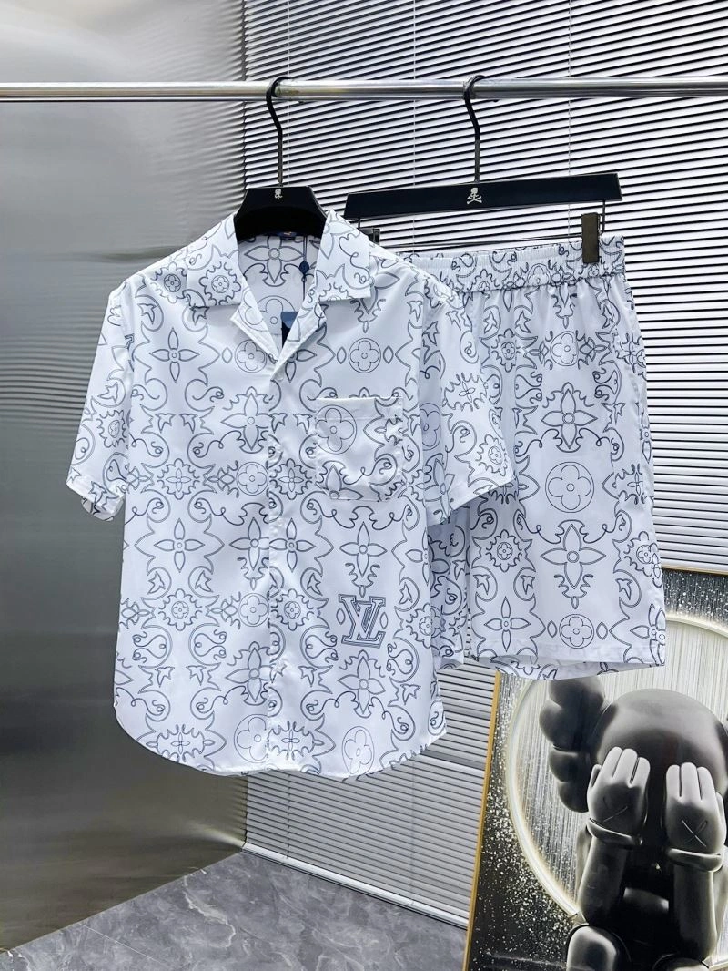 Louis Vuitton Short Suits Stylish 135745