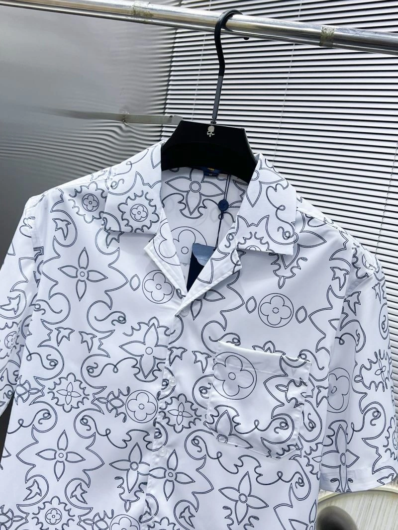 Louis Vuitton Short Suits Stylish 135745