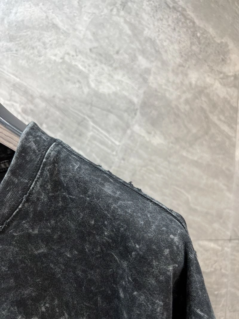Louis Vuitton Short Suits Snug 135749