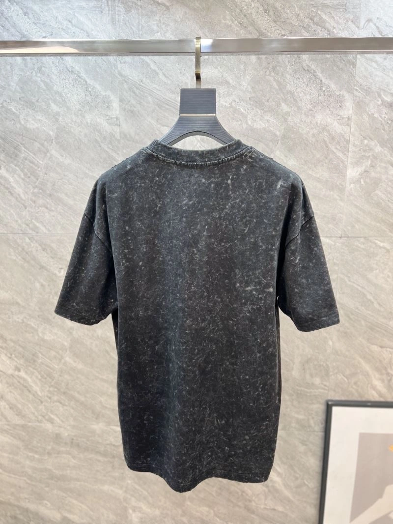 Louis Vuitton Short Suits Snug 135749