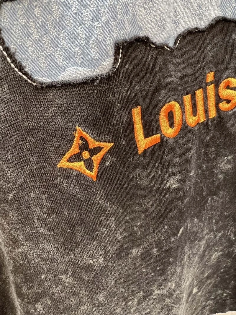 Trendy Louis Vuitton Short Suits 135733