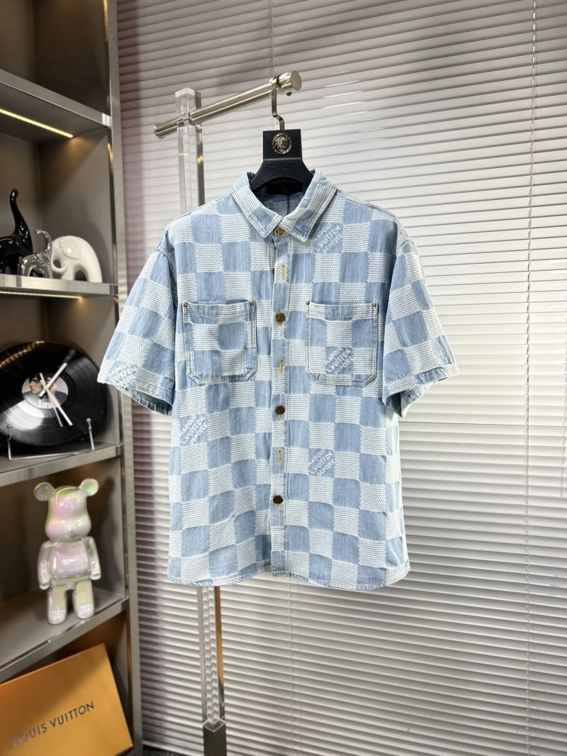 Unisex Louis Vuitton Short Suits 135739