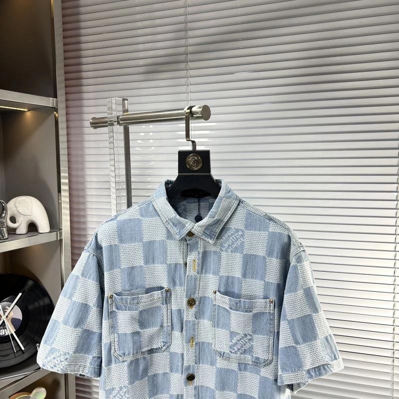 Unisex Louis Vuitton Short Suits 135739