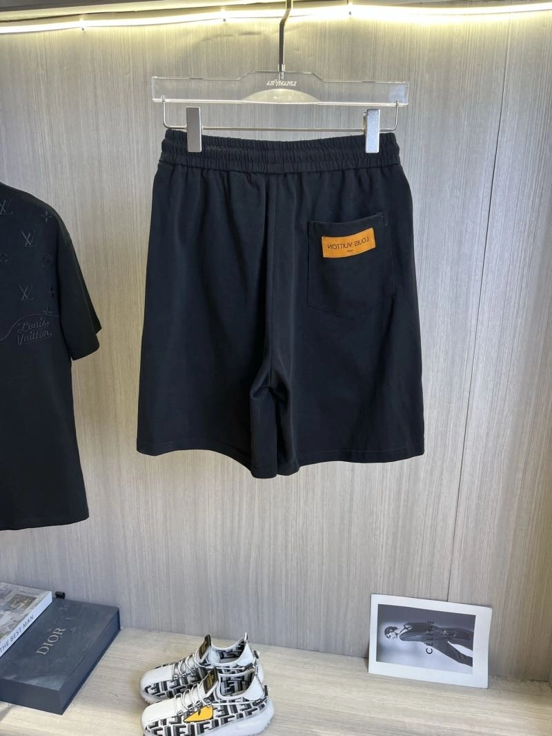 Louis Vuitton Short Suits Trendsetting 134812