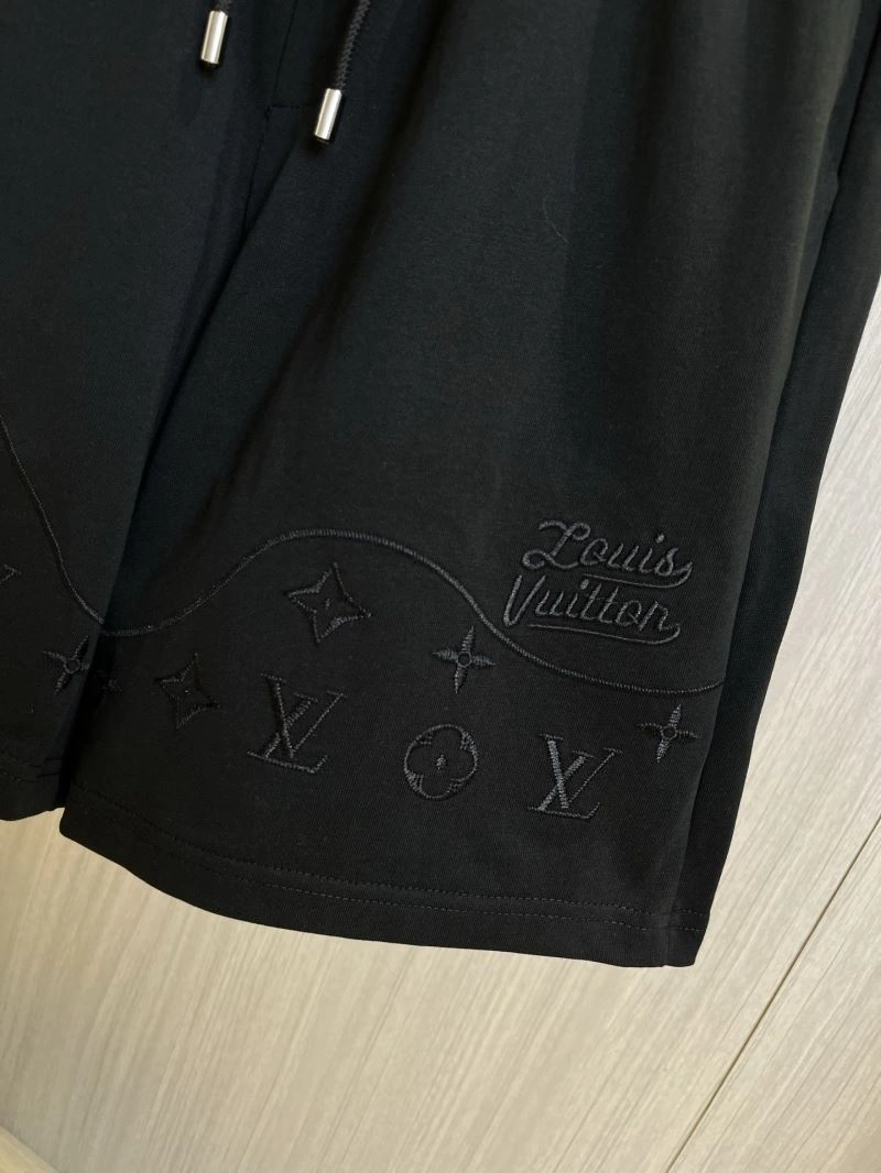 Louis Vuitton Short Suits Trendsetting 134812
