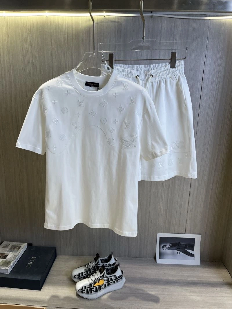 StreetReady Louis Vuitton Short Suits 134821