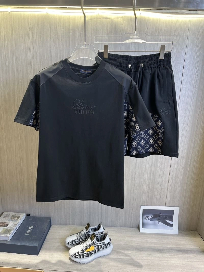 Neat Louis Vuitton Short Suits 134803