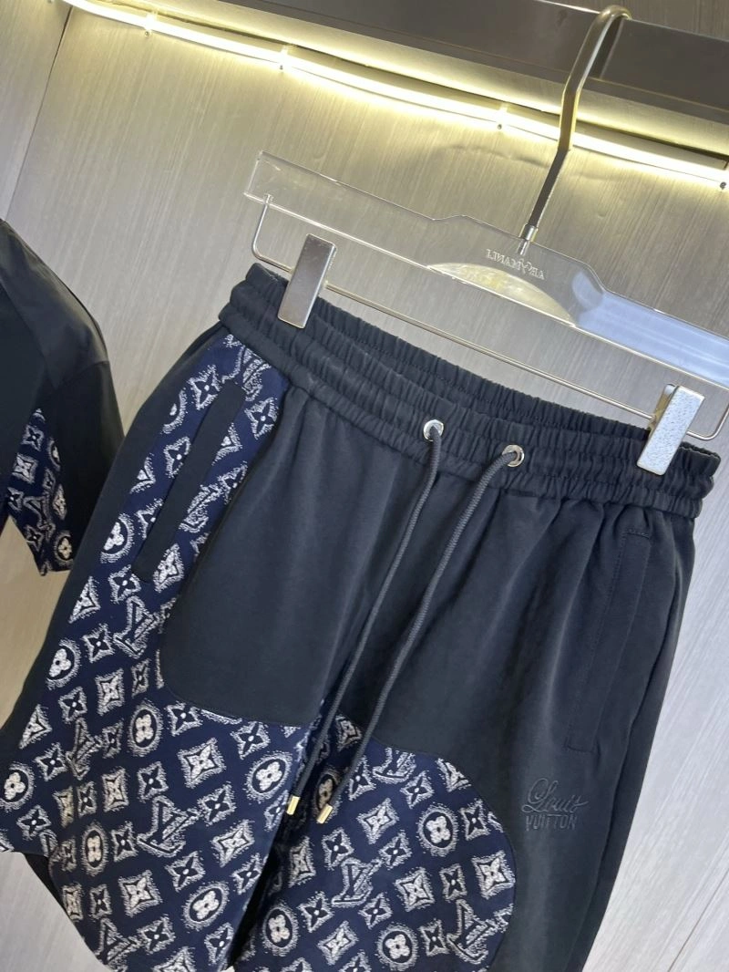 Neat Louis Vuitton Short Suits 134803