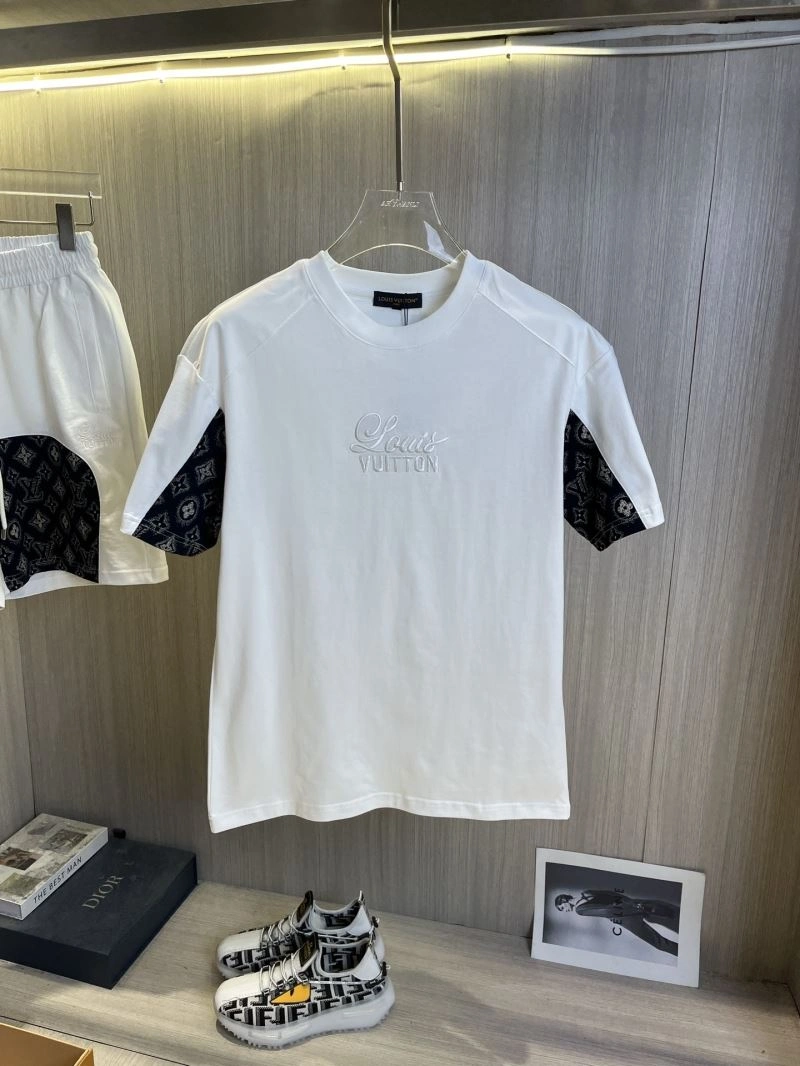 Reliable Louis Vuitton Short Suits 134808