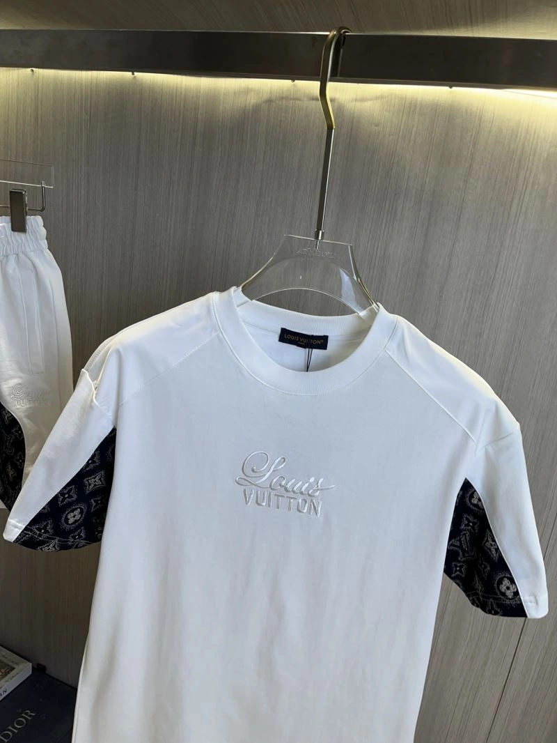 Reliable Louis Vuitton Short Suits 134808