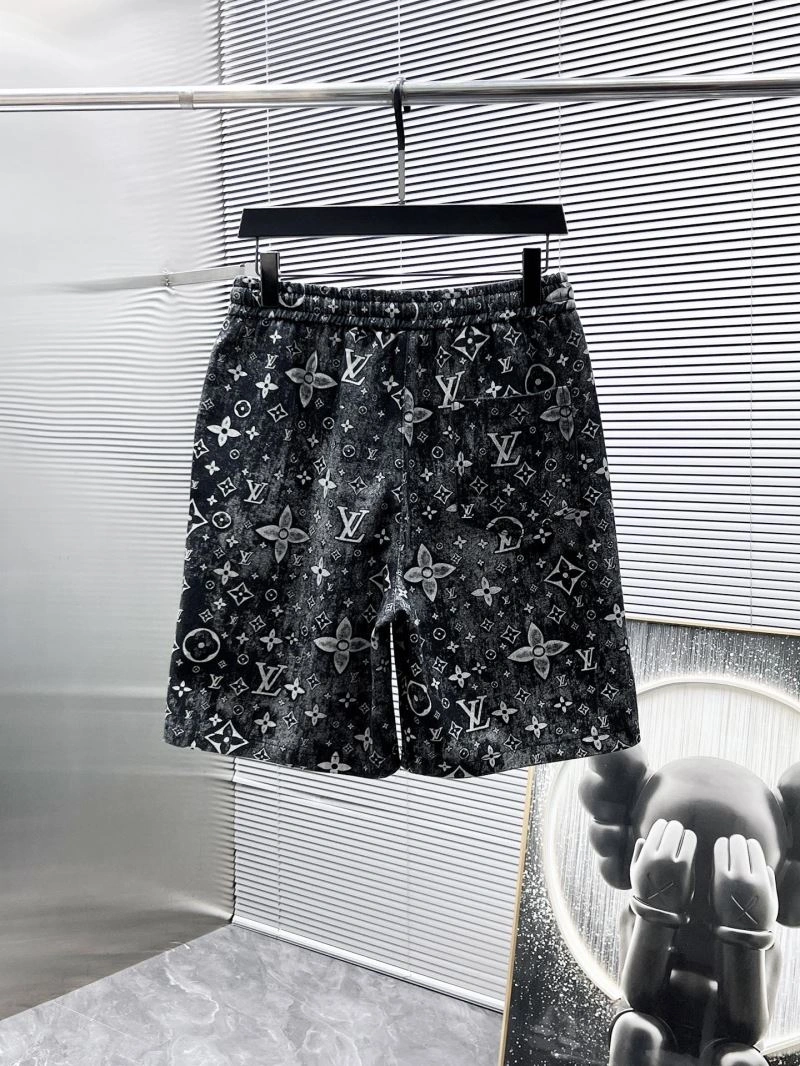Louis Vuitton Short Suits Sleek 134816