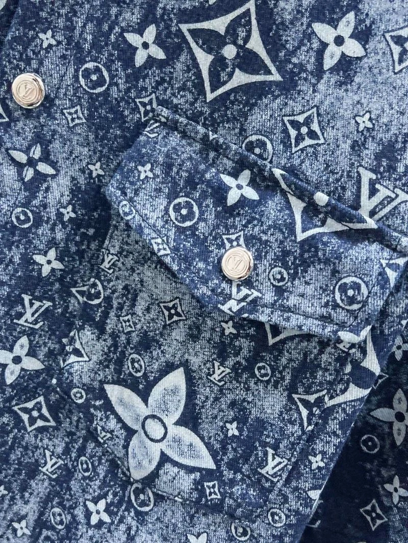 Louis Vuitton Short Suits Vibrant 134865