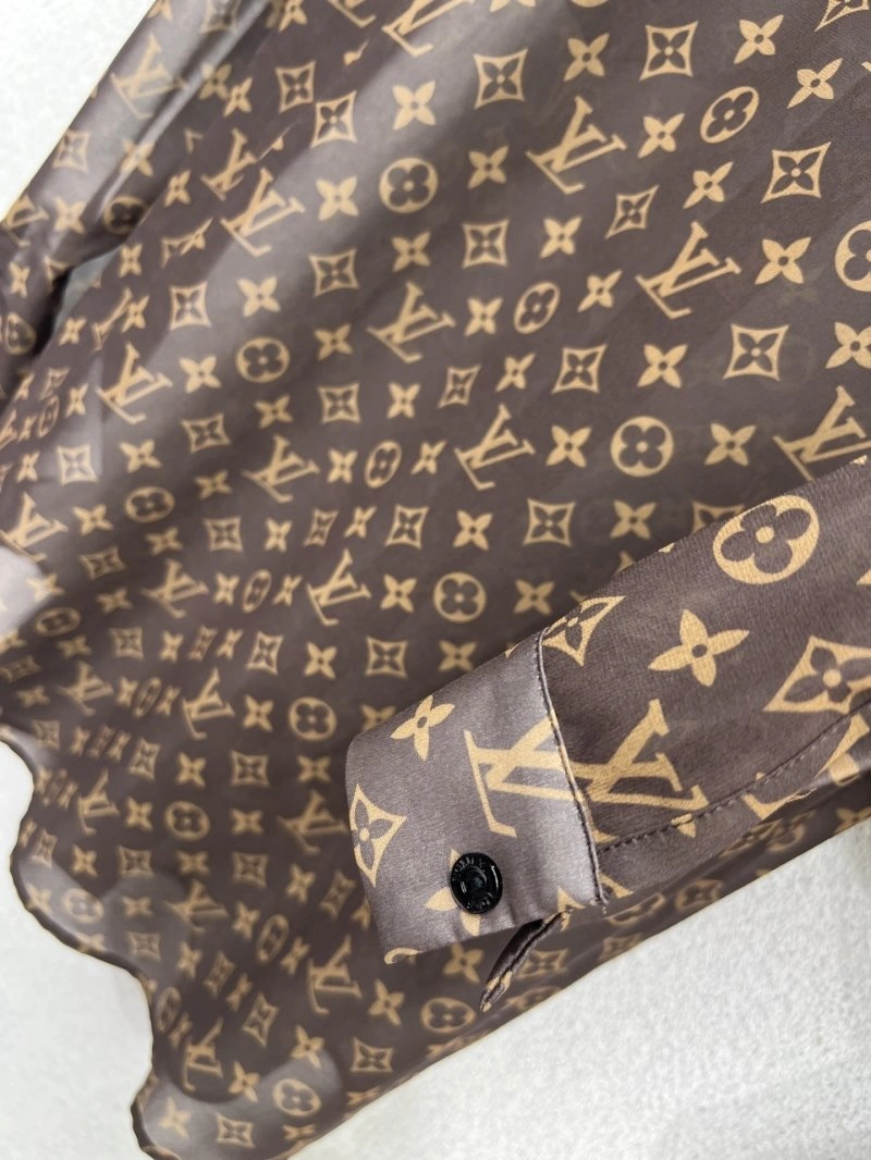ComfortFit Louis Vuitton Short Suits 131370