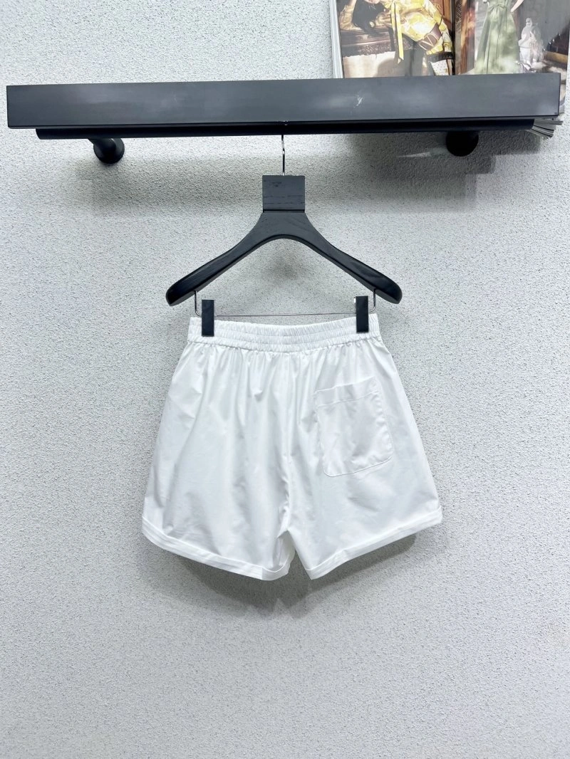 Effortless Louis Vuitton Short Suits 131359