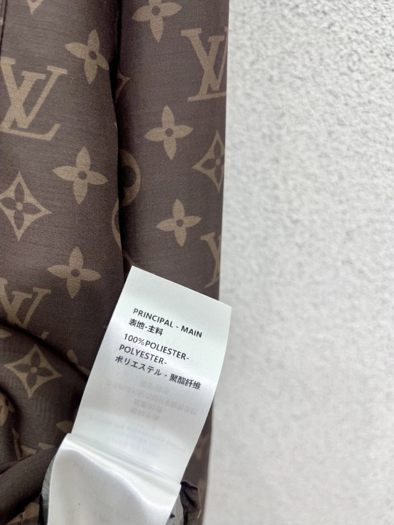 Colorful Louis Vuitton Short Suits 131380
