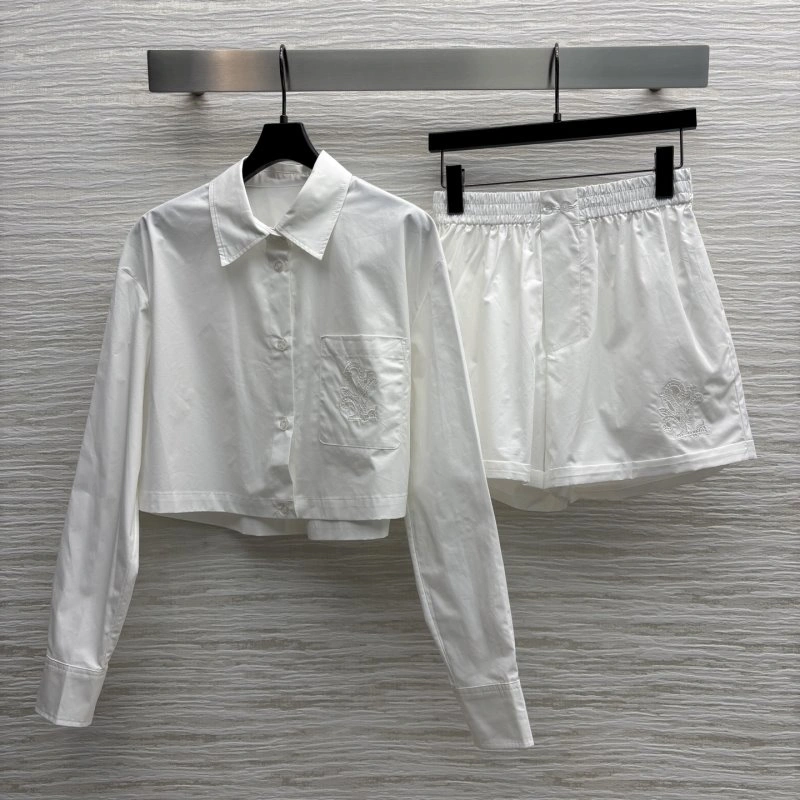 Louis Vuitton Short Suits ComfortFit 131371