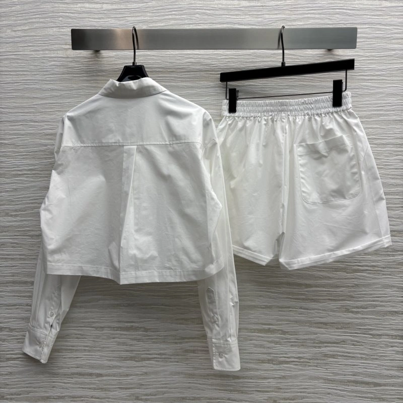 Louis Vuitton Short Suits ComfortFit 131371
