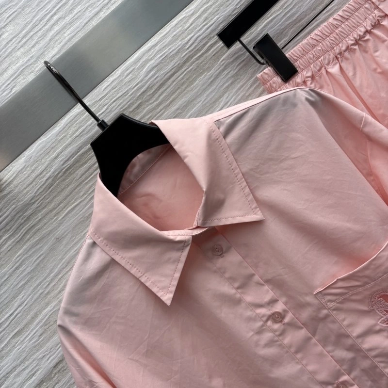 Affordable Louis Vuitton Short Suits 131372