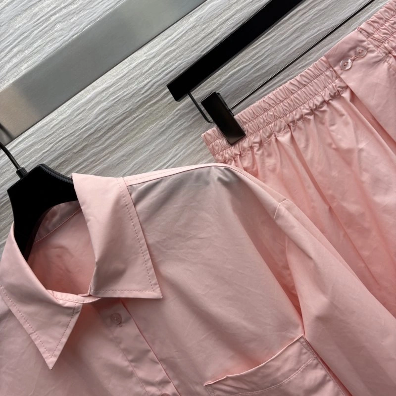 Affordable Louis Vuitton Short Suits 131372