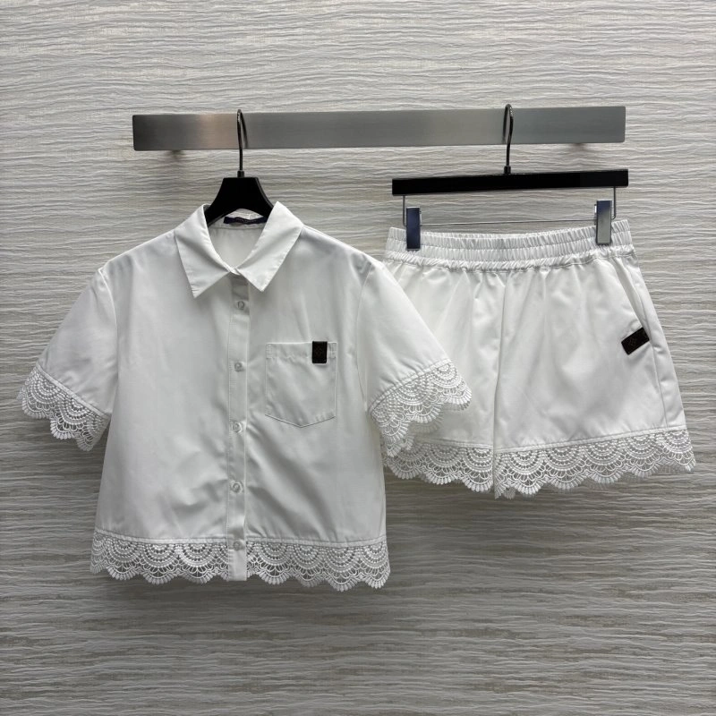 Louis Vuitton Short Suits EyeCatching 131357