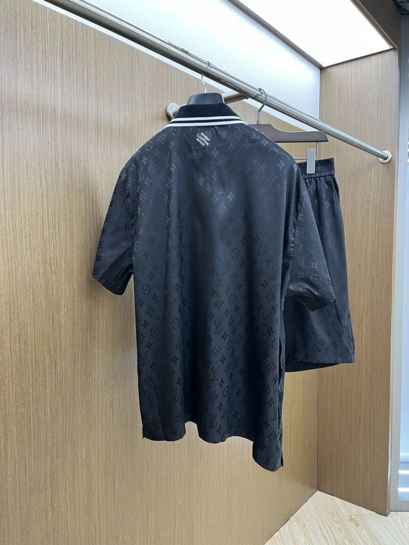 Sustainable Louis Vuitton Short Suits 133687