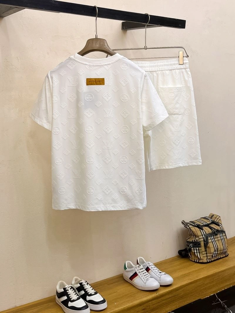 EasyMatch Louis Vuitton Short Suits 133677