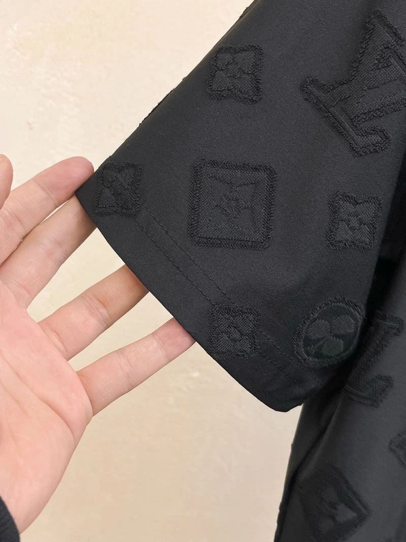 Louis Vuitton Short Suits ZeroBulk 133676