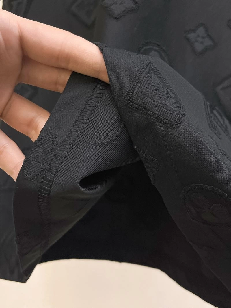 Louis Vuitton Short Suits ZeroBulk 133676