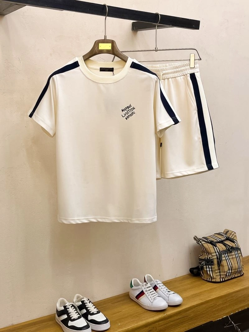 Louis Vuitton Short Suits Supportive 133675