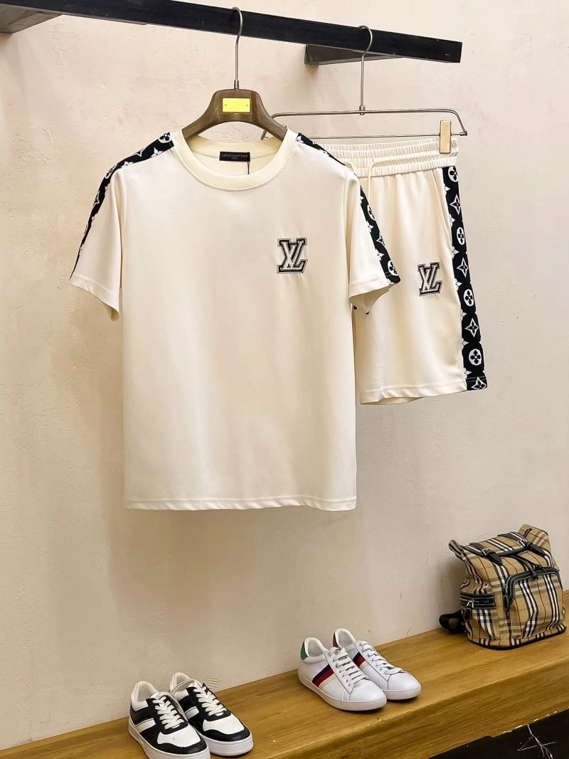 Louis Vuitton Short Suits Attractive 133678