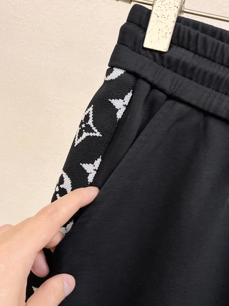 Louis Vuitton Short Suits Refined 133673