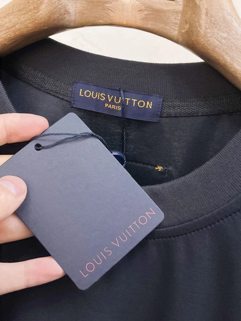 Louis Vuitton Short Suits GoodFit 133669