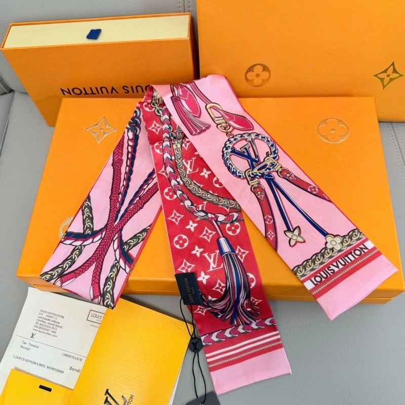 Supportive Louis Vuitton Silk 272060