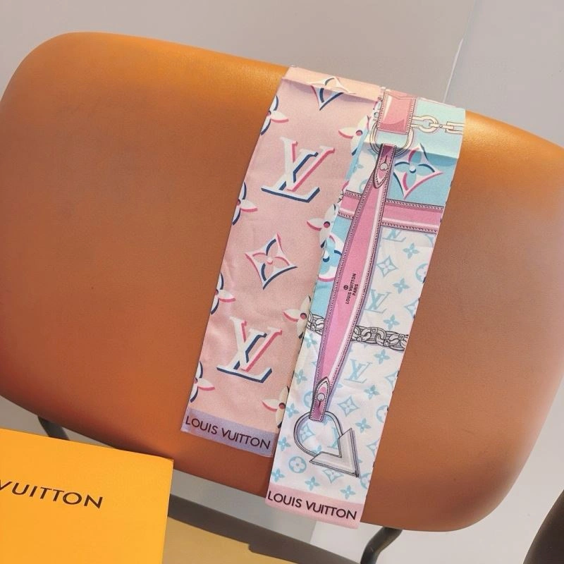 Louis Vuitton Silk Refined 272054