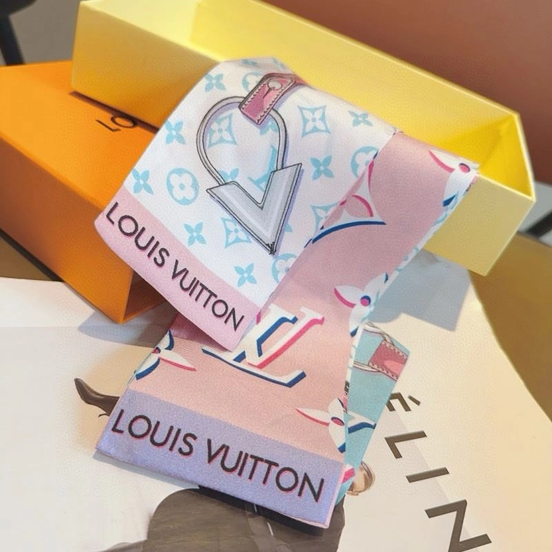 Louis Vuitton Silk Refined 272054
