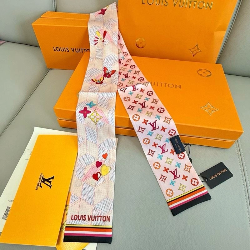 Louis Vuitton Silk WaterResistant 272053