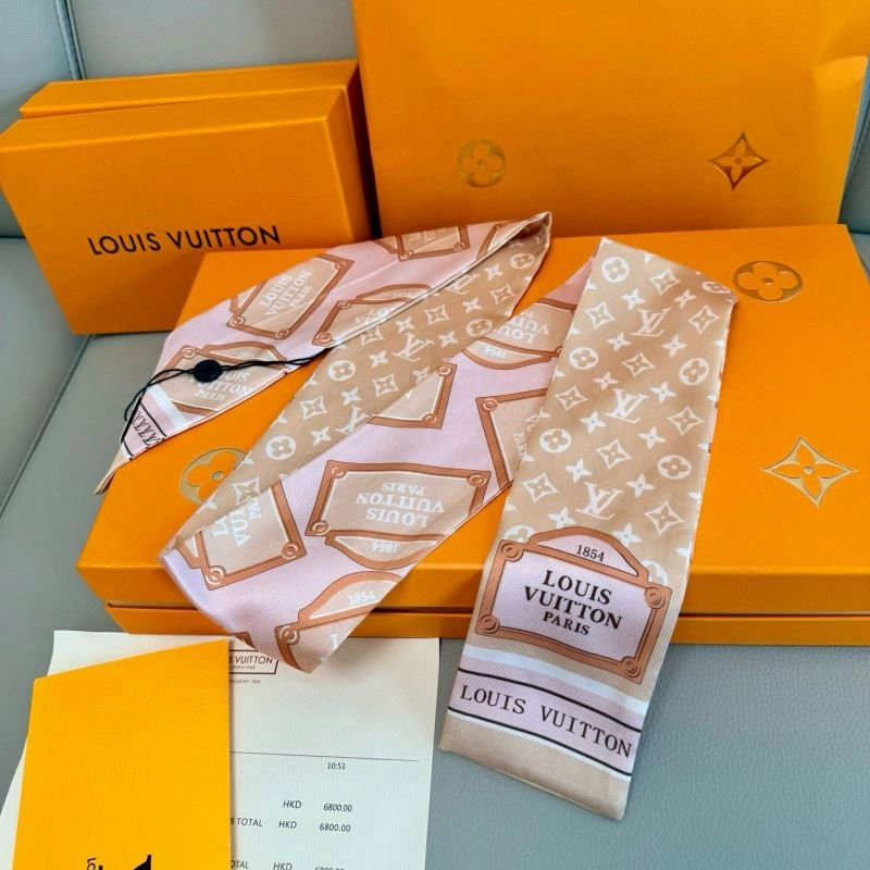 Louis Vuitton Silk Sophisticated 272047