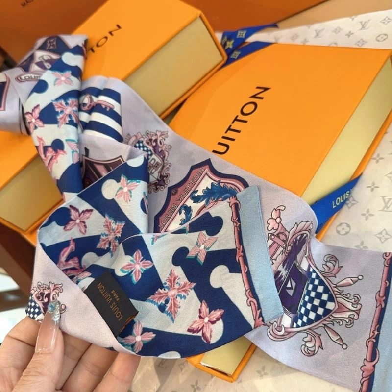 Packable Louis Vuitton Silk 272063