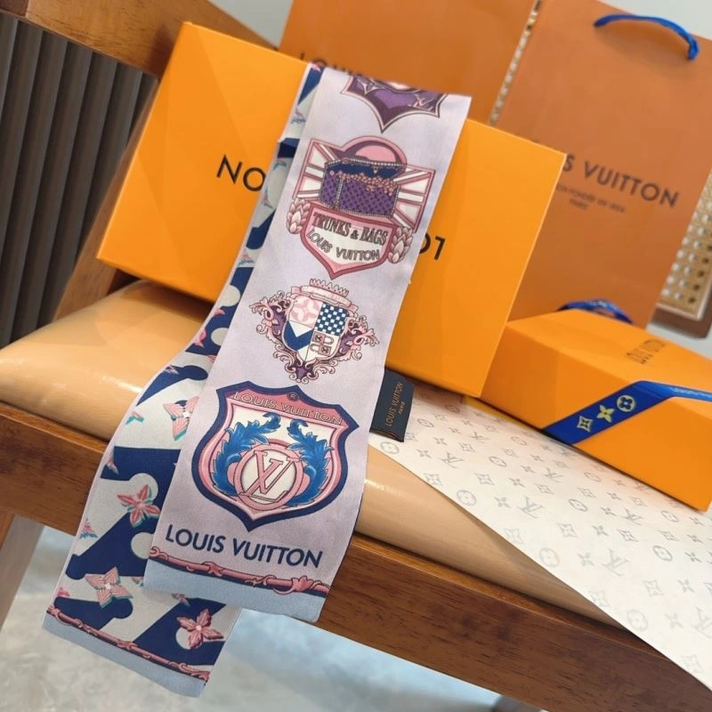 Packable Louis Vuitton Silk 272063