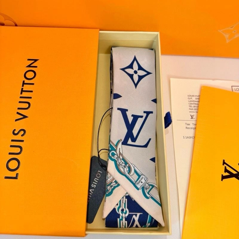 Louis Vuitton Silk Sophisticated 272062