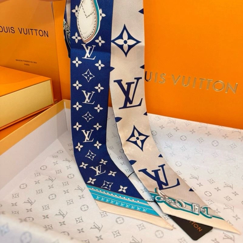 Louis Vuitton Silk Sophisticated 272062