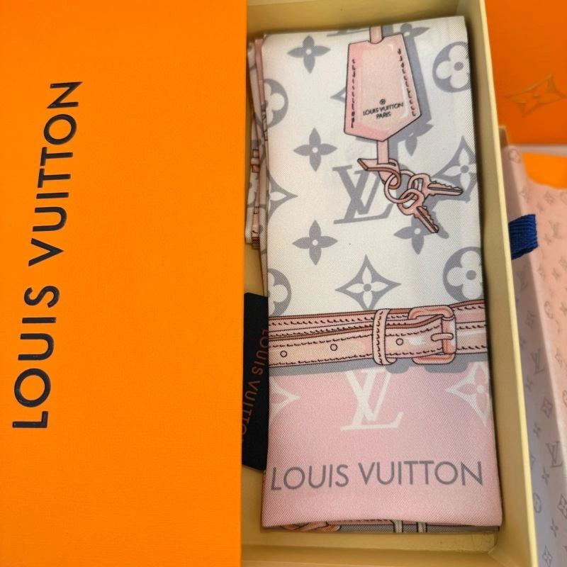 Unisex Louis Vuitton Silk 272051