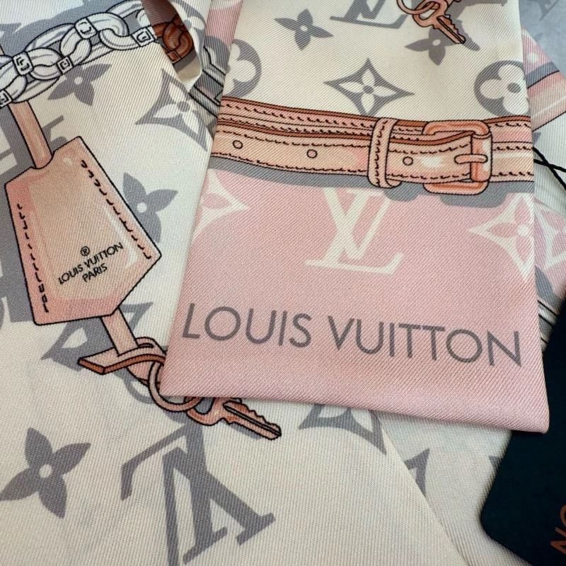 Unisex Louis Vuitton Silk 272051