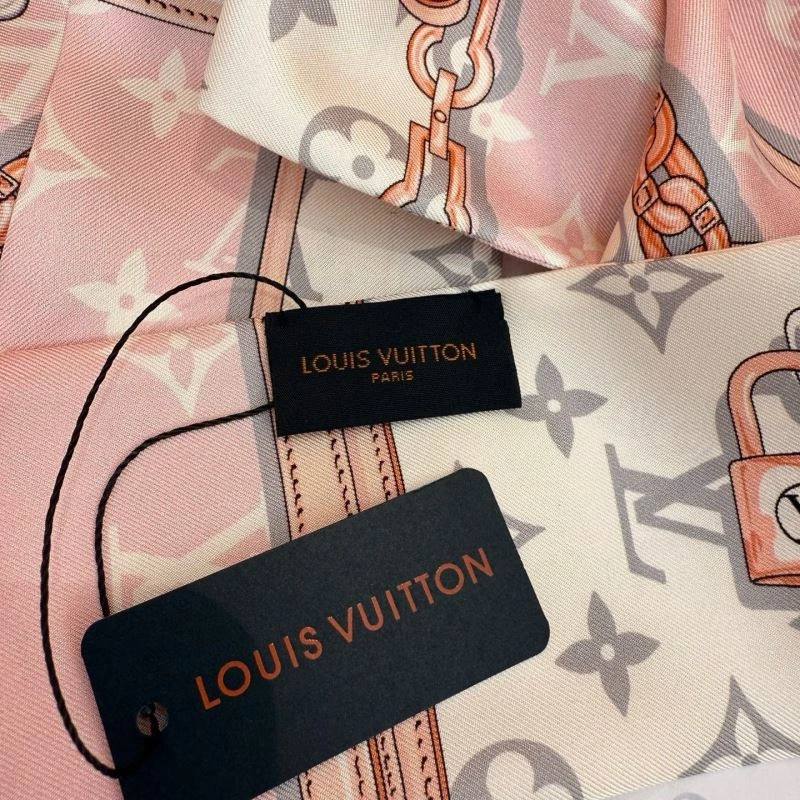 Unisex Louis Vuitton Silk 272051